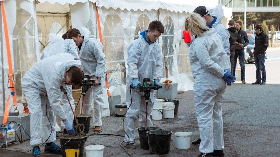 Weberi Müüriladumise võistlus