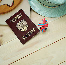 Travel with two foreign passports (for Russian citizens)