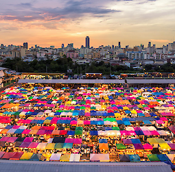 Nendelt kirbuturgudelt võid leida nii kustumatuid elamusi kui väärt kaupa!