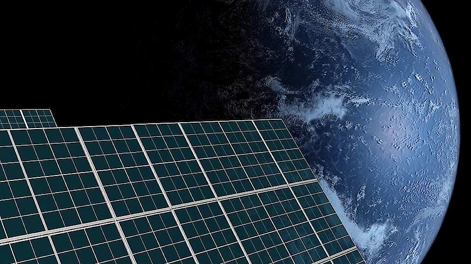 Light-absorbing composite materials based on transition metal oxides