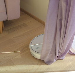 Two in one: robotic and handheld vacuum cleaner