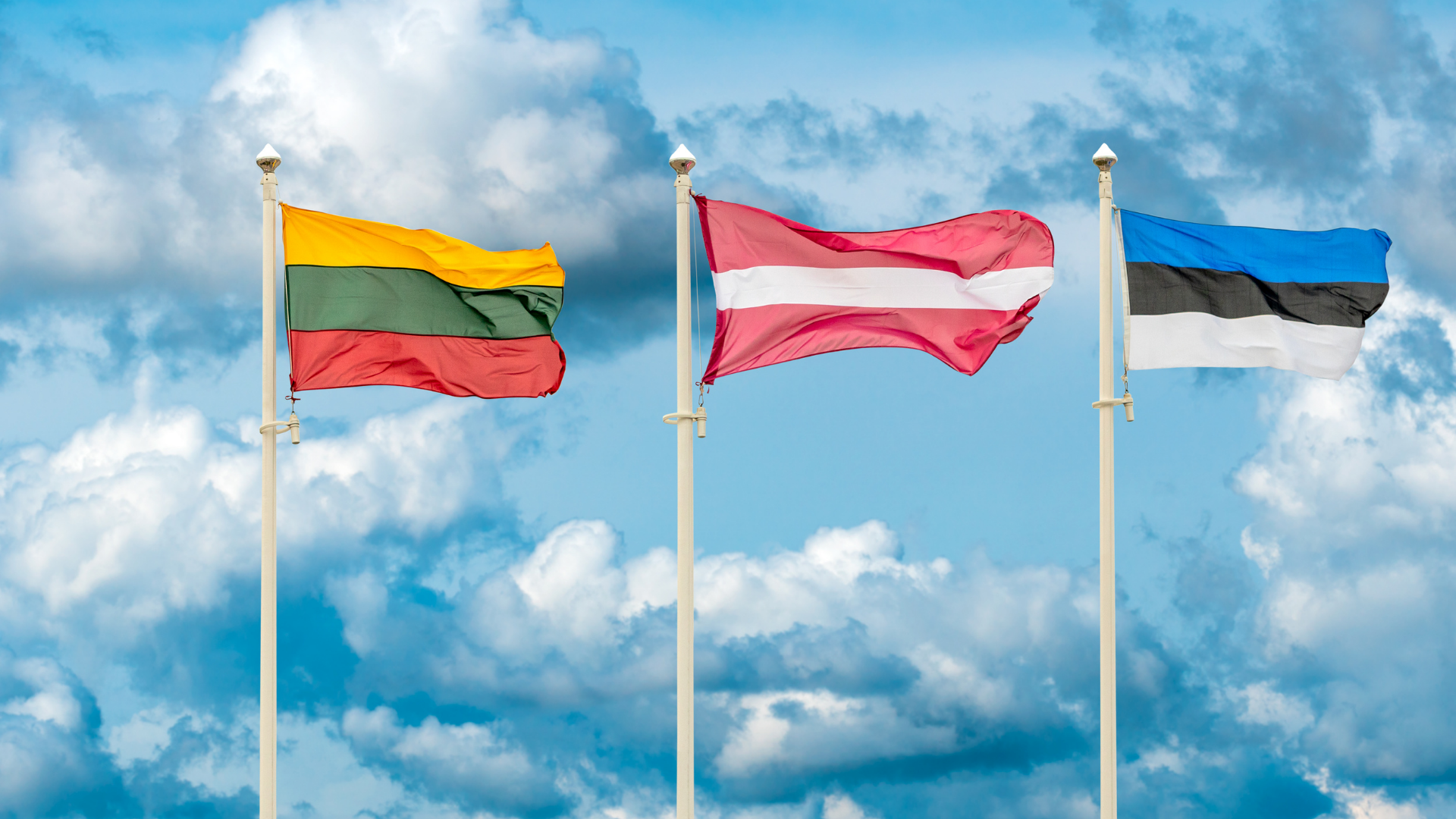 3 балтийские страны. Флаг Латвии Литвы и Эстонии. Прибалтика Латвия Литва Эстония. Прибалтийские флаги Латвии Литвы Эстонии. Флаг Латвии и флаг Литвы.