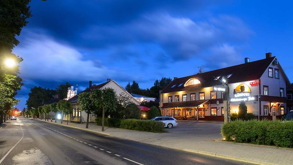 Ränduri guest house and pub