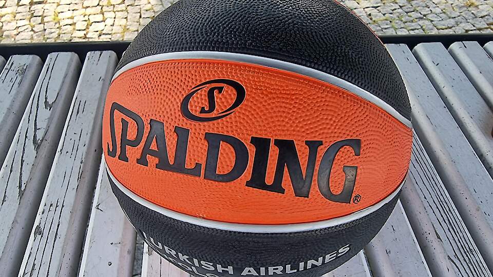 Выруская баскетбольная школа