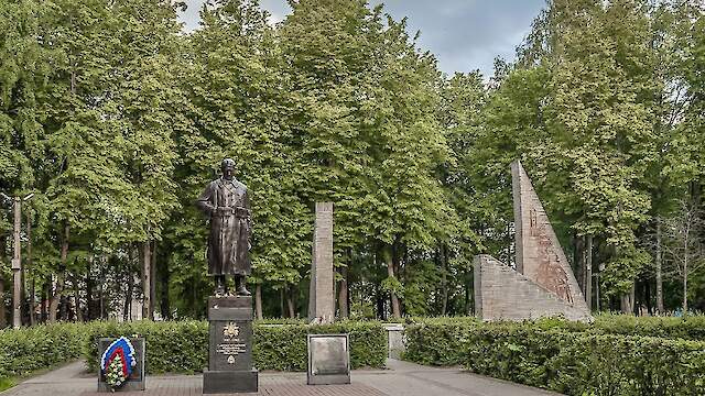 Excursion program for students "Staraya Russa - City of Military Glory" (grade 5-11)